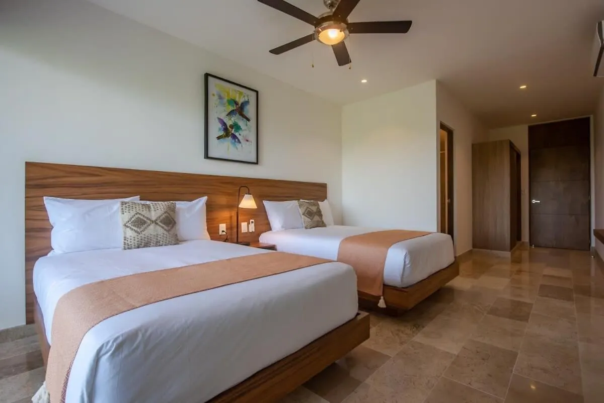 Semesterbostad New Condo Roof Pool With Gym And Wifi Near 5Th Half Blk Kids Ok Playa del Carmen